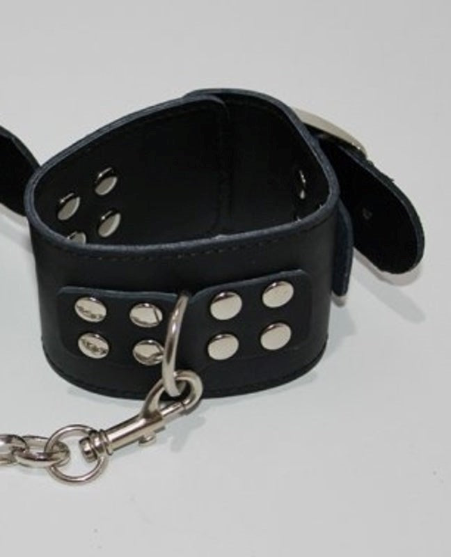LeatherCreations Wrist Restraints with Adjustable Buckle - - Cuffs and Restraints