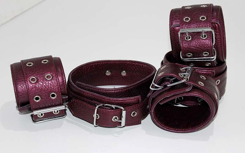 Double Eyelet Couples Restraint Set - - Cuffs And Restraints