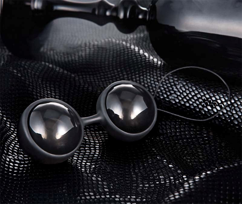 Lelo Luna Beads Noir Ben Wa Kegel Balls - Love Eggs and Kegel Exercisers