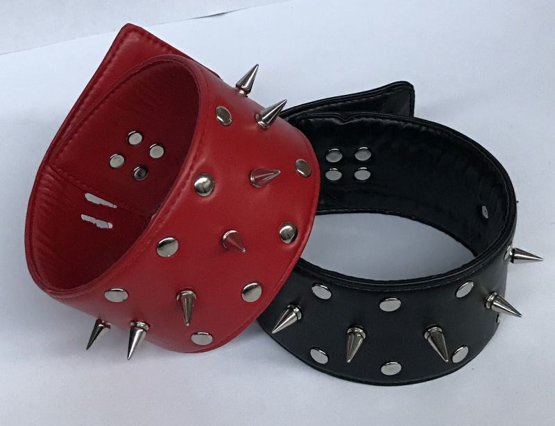 Bondage Classic Short Spike Collar - - Metal Vibrators