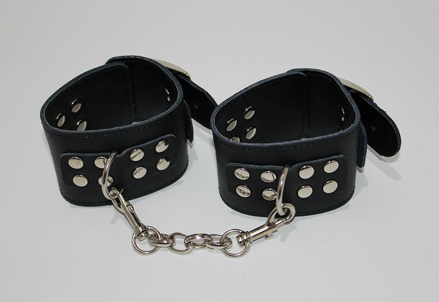 LeatherCreations Wrist Restraints with Adjustable Buckle - - Collars And Cuffs