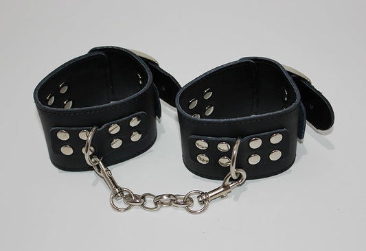 LeatherCreations Wrist Restraints with Adjustable Buckle - Cuffs and Restraints