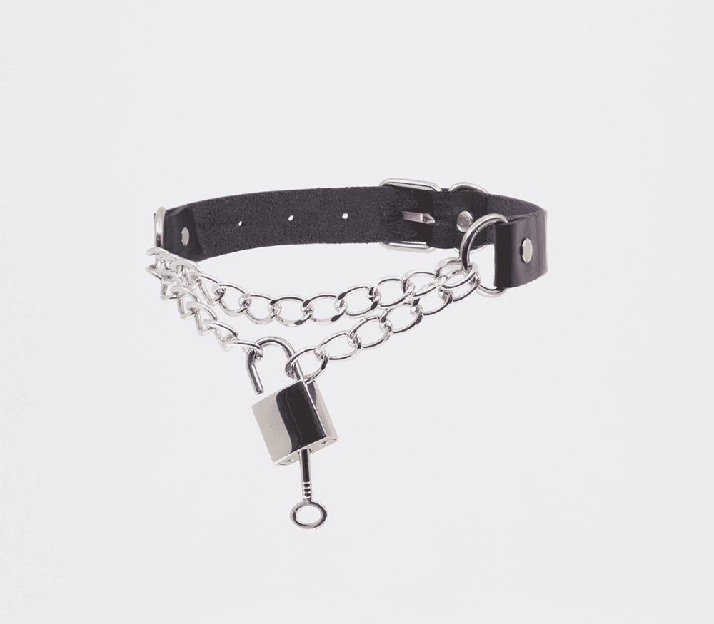 Love In Leather Chain Padlock Faux Leather Choker - - Collars and Leads
