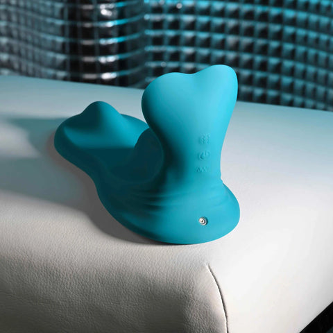 BUMP & GRIND Rechargeable Vibrating Grinder Pad by Evolved