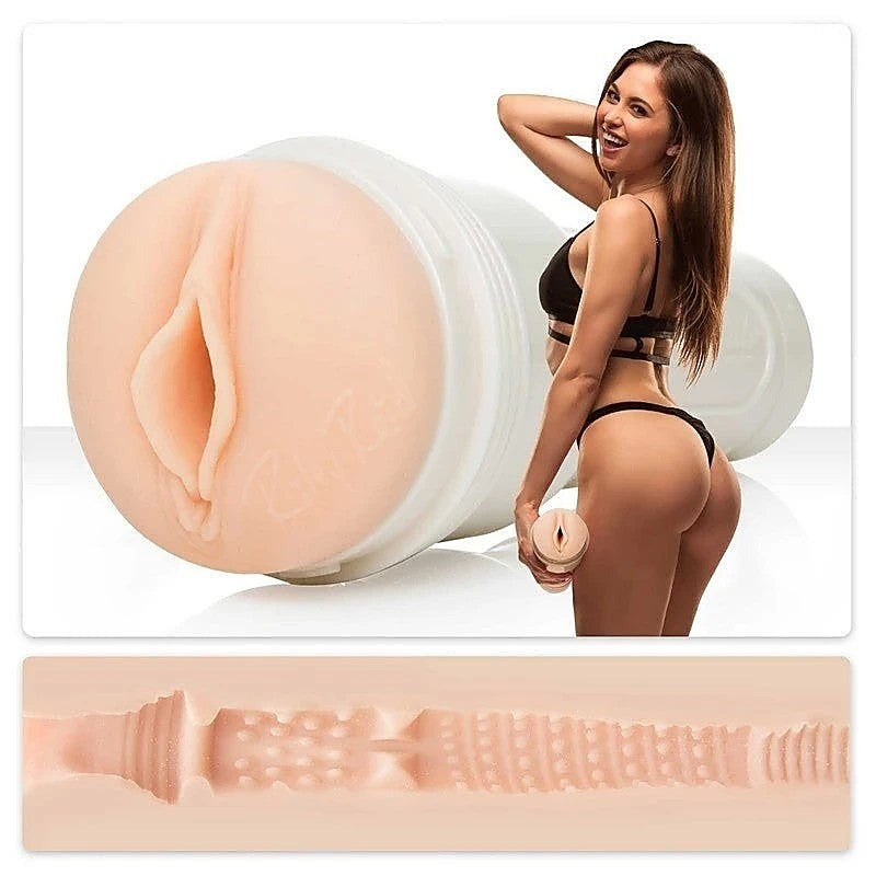 Fleshlight Girl Riley Reid - Masturbators and Strokers