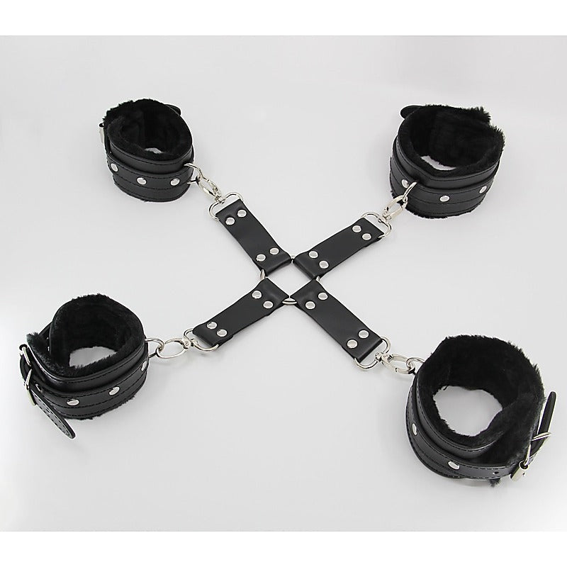 Berlin Baby Faux Fur Lined Hog Tie Shackle - Cuffs And Restraints